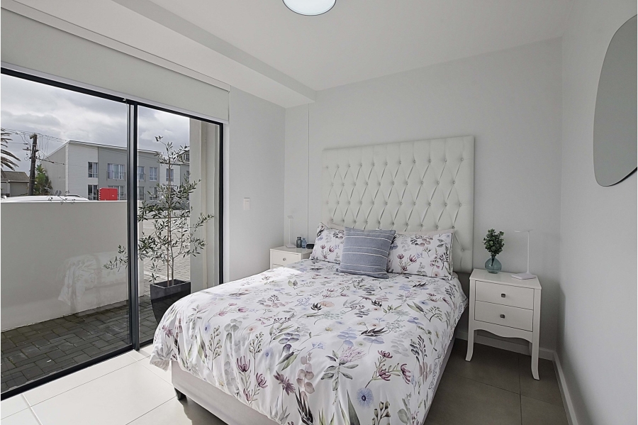 2 Bedroom Property for Sale in Waves Edge Western Cape